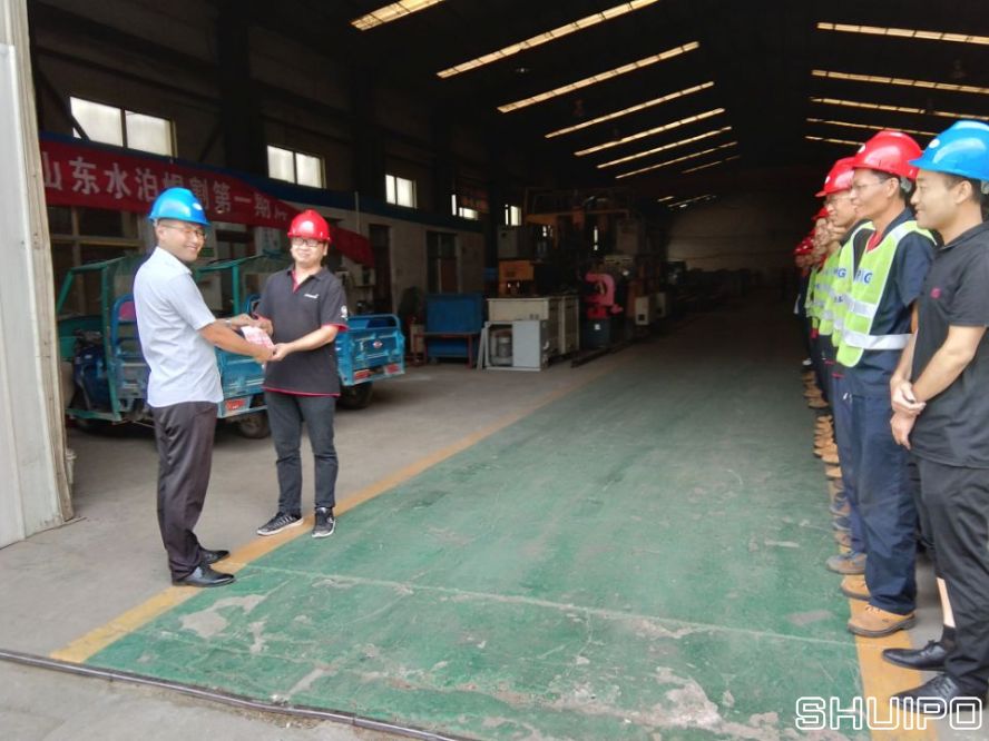 后服務(wù)部孫長磊,在ABB機(jī)器人培訓(xùn)考試中榮獲第一名 后服務(wù)部孫長磊,在ABB機(jī)器人培訓(xùn)考試中榮獲第一名